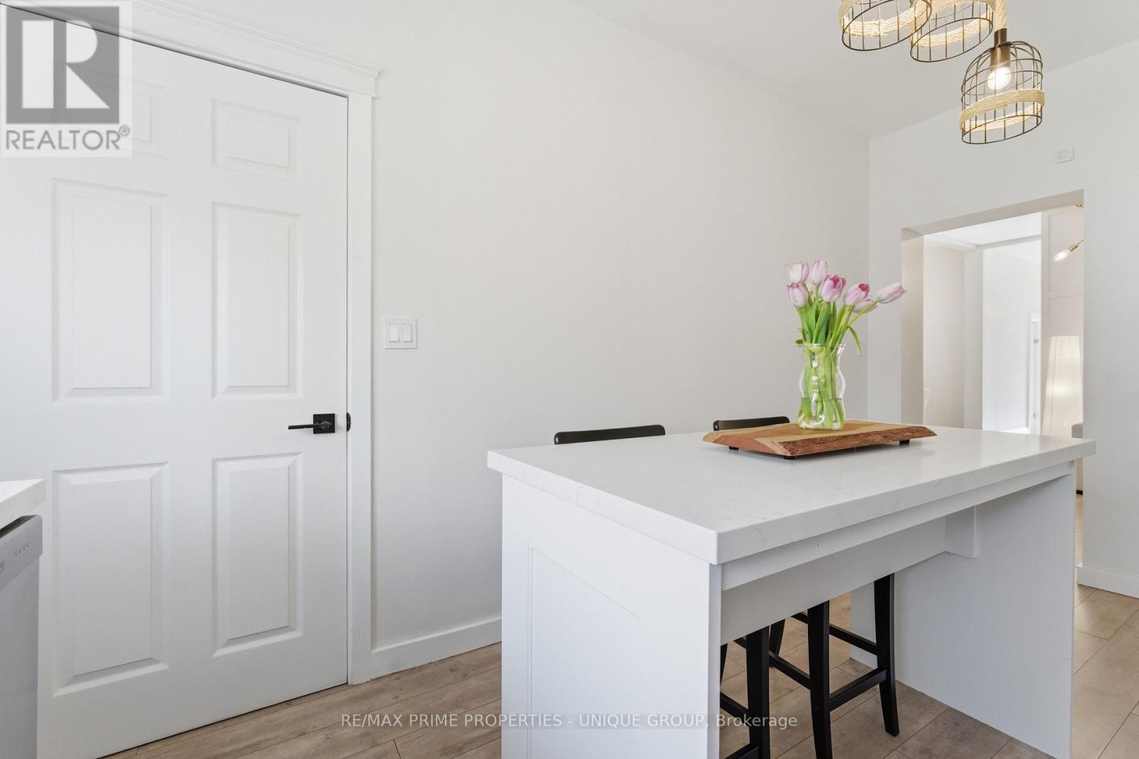 123 East Avenue N, Hamilton, ON - Indoor Photo Showing Other Room