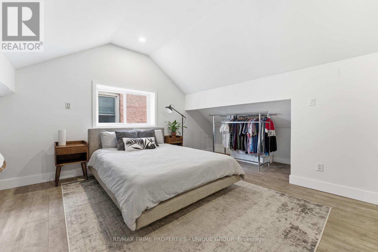 123 East Avenue N, Hamilton, ON - Indoor Photo Showing Bedroom