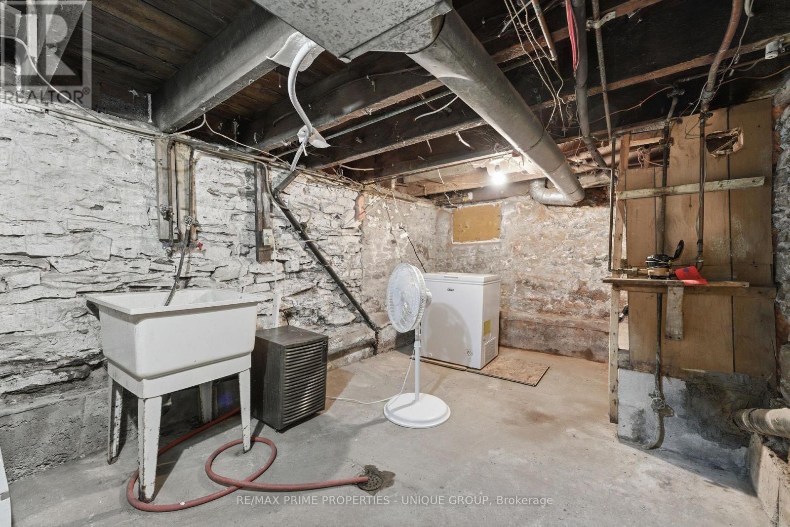 123 East Avenue N, Hamilton, ON - Indoor Photo Showing Basement