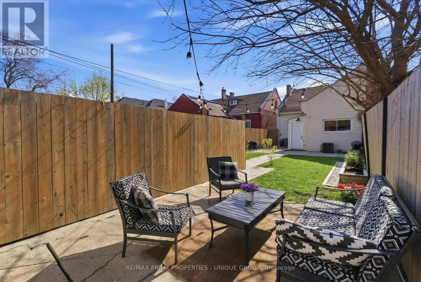 123 East Avenue N, Hamilton, ON - Outdoor