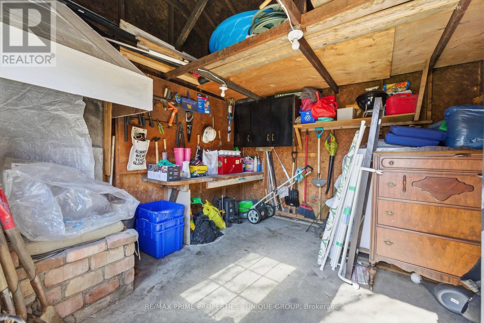 123 East Avenue N, Hamilton, ON - Indoor