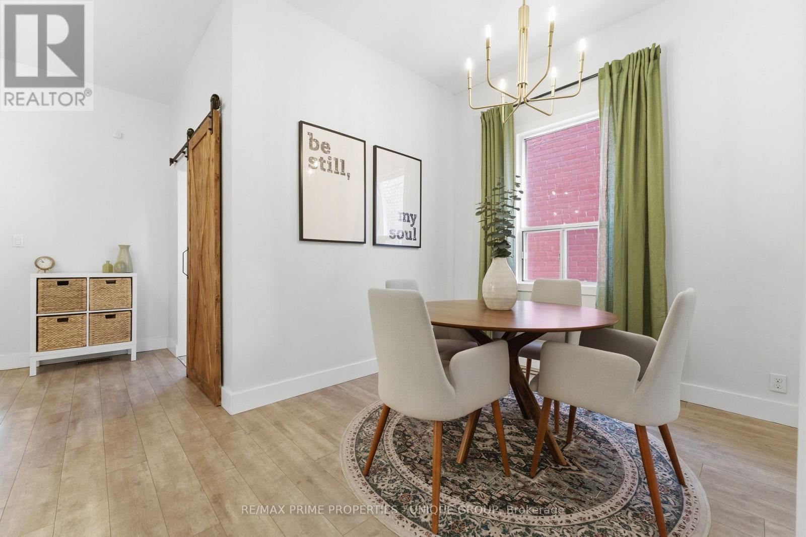 123 East Avenue N, Hamilton, ON - Indoor Photo Showing Dining Room