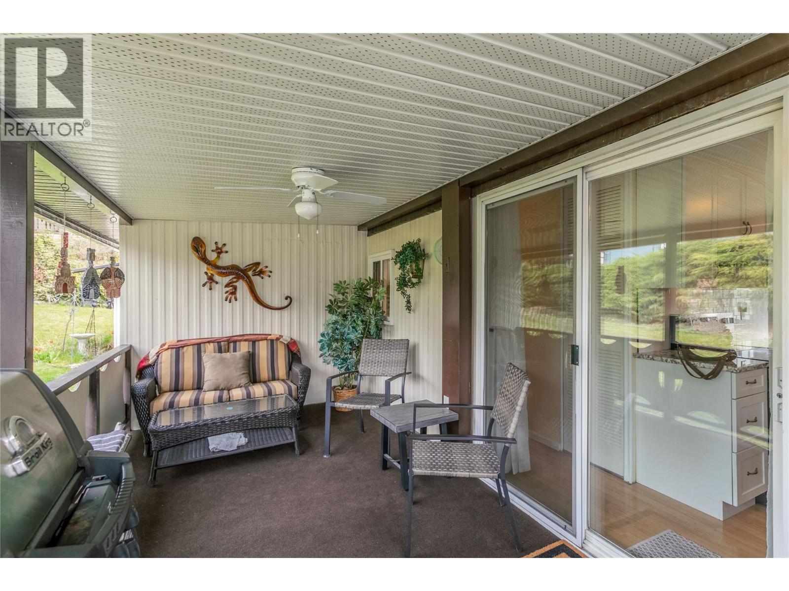 Great deck space to enjoy the great weather. - 12022 Pretty Road Unit# 16, Lake Country, BC