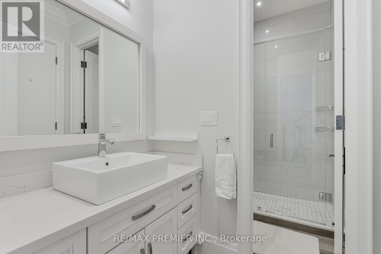 Semi-Private En-Suite Lower Level - 111 Codsell Avenue, Toronto, ON