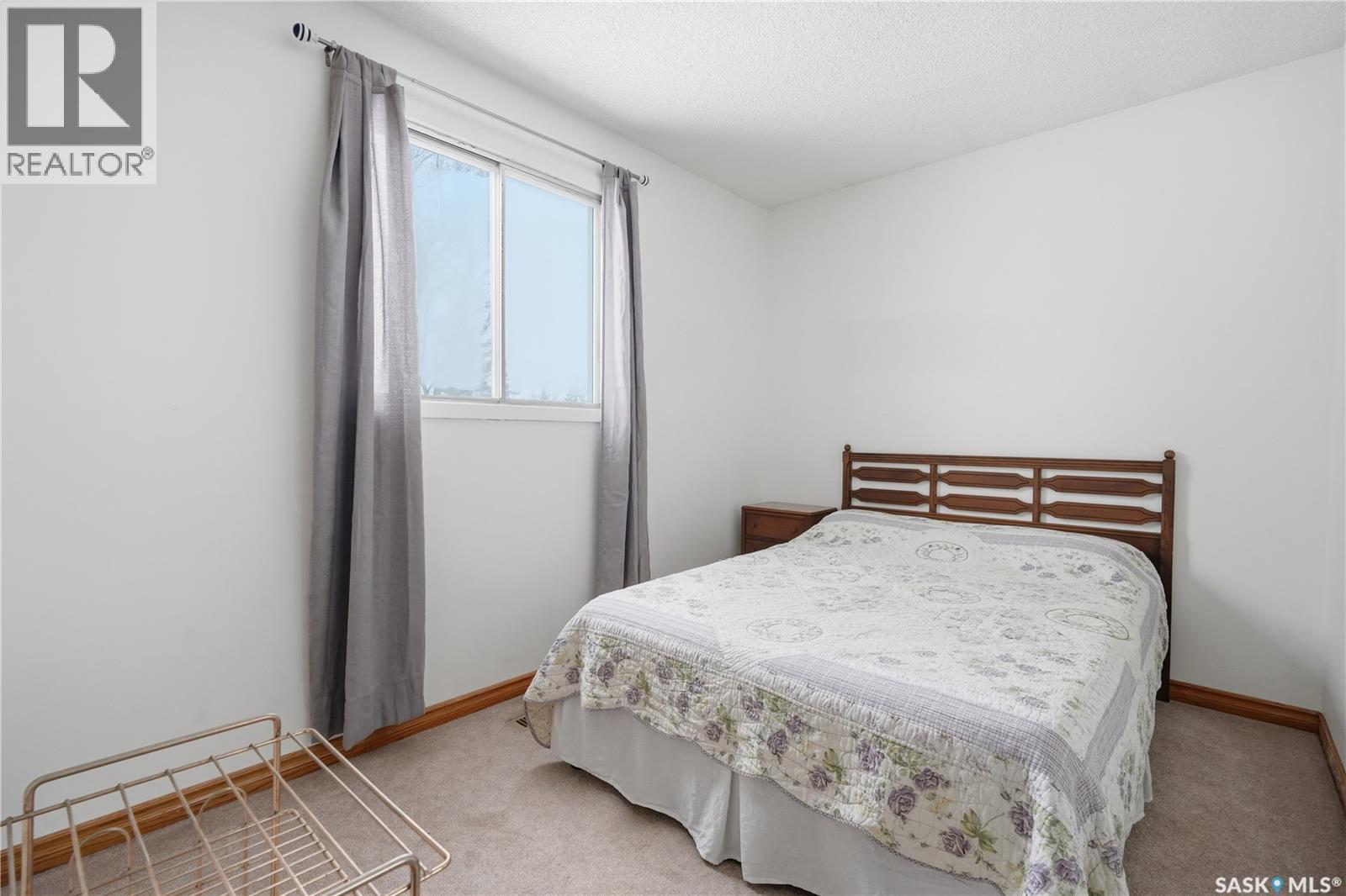 166 Magee Crescent, Regina, SK - Indoor Photo Showing Bedroom