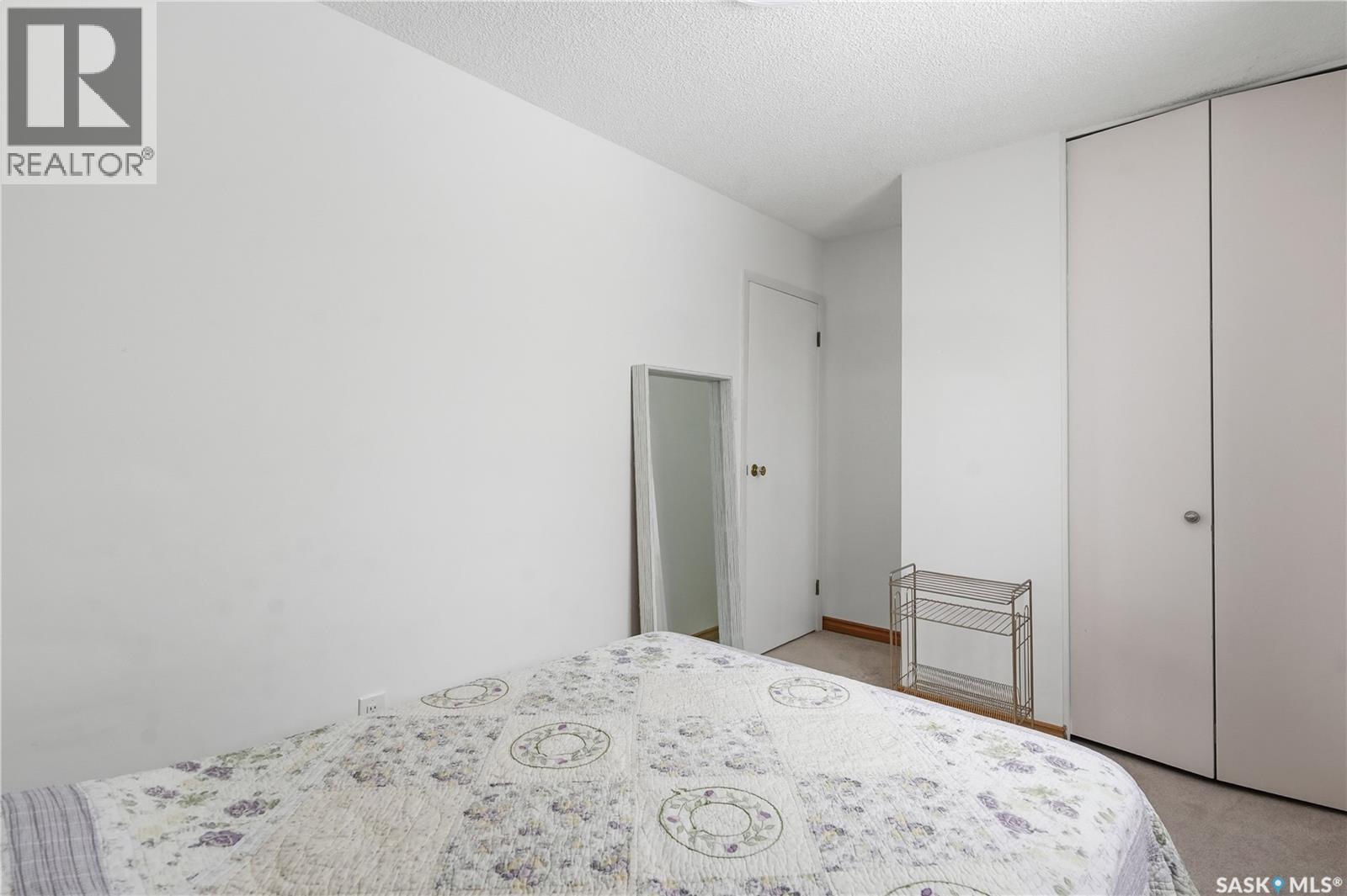 166 Magee Crescent, Regina, SK - Indoor Photo Showing Bedroom
