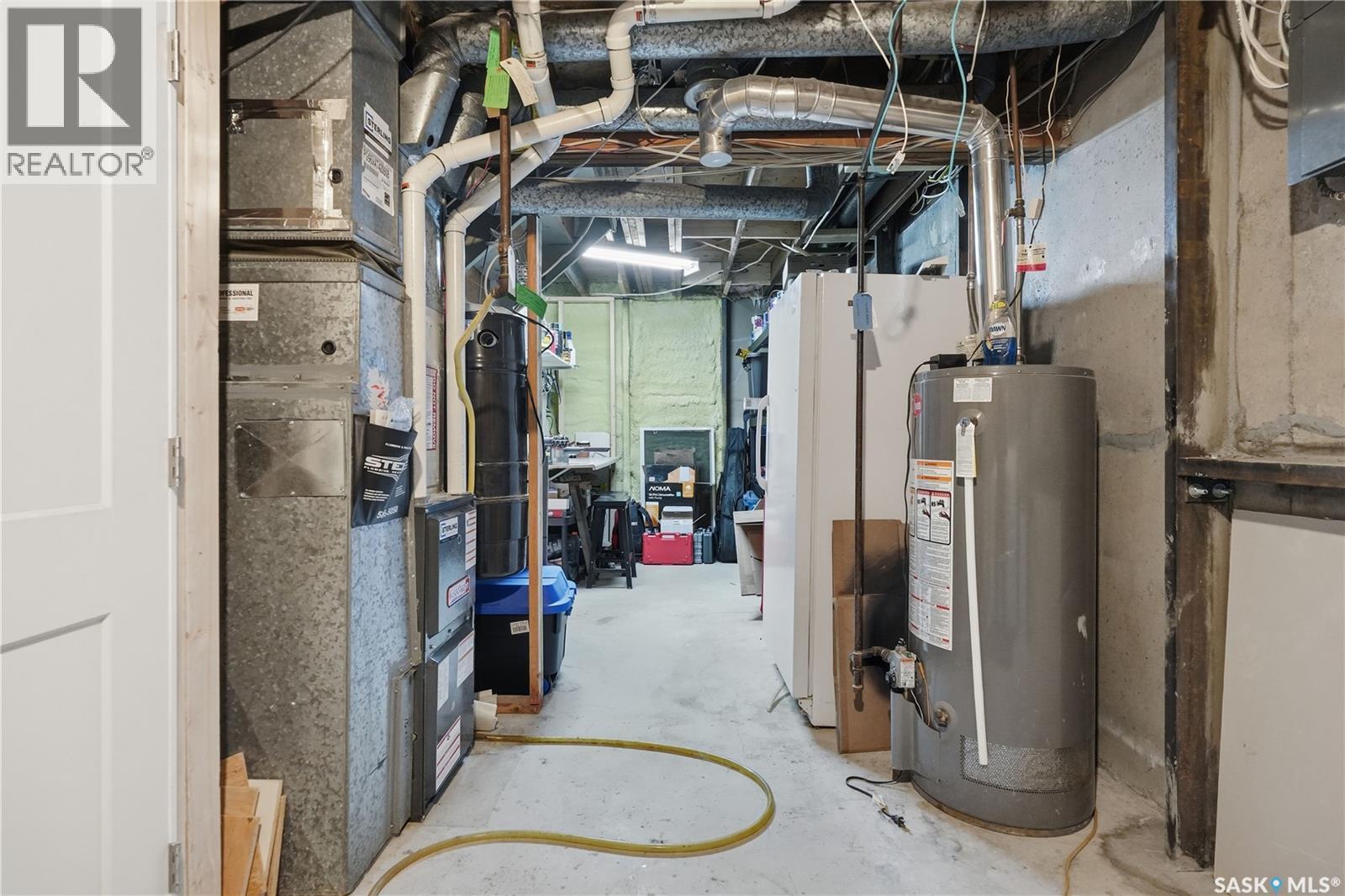 166 Magee Crescent, Regina, SK - Indoor Photo Showing Basement