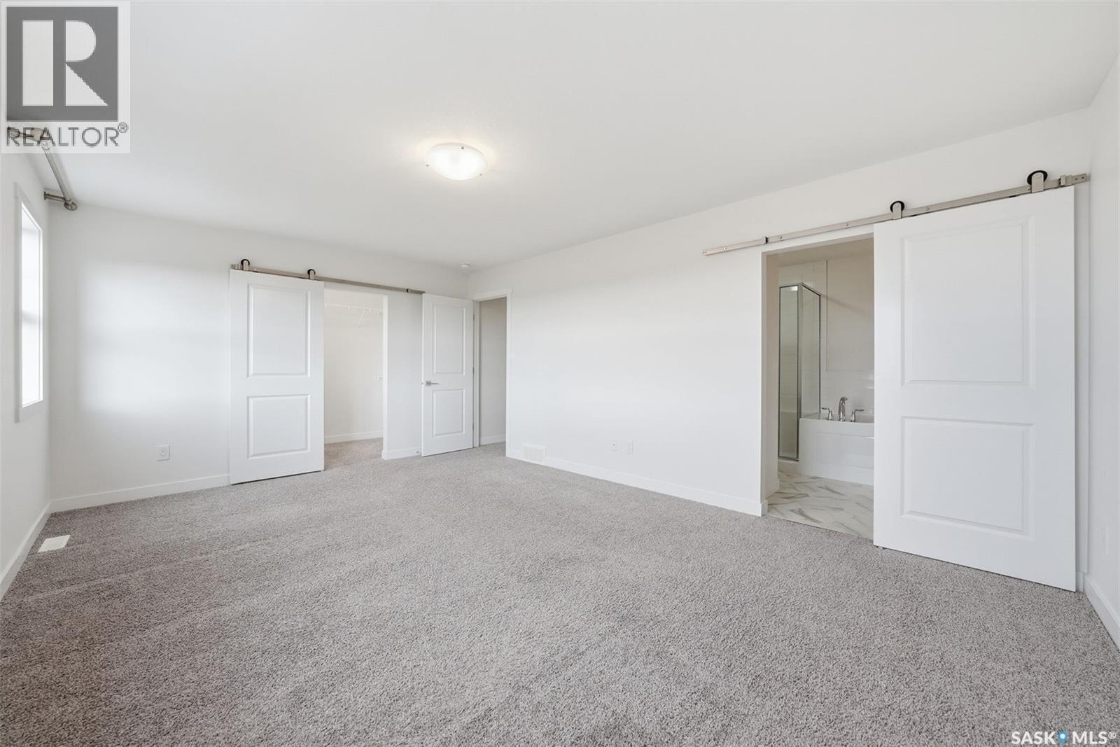 830 Kensington Boulevard, Saskatoon, SK - Indoor Photo Showing Other Room