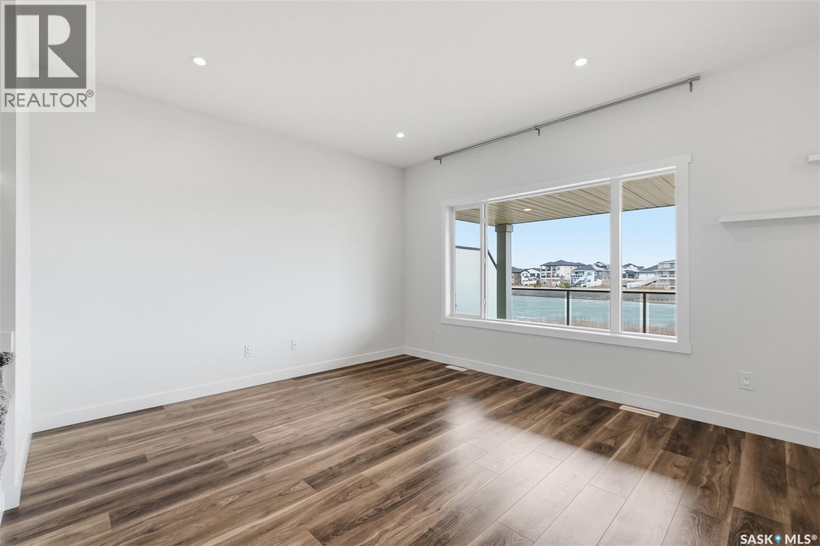 830 Kensington Boulevard, Saskatoon, SK - Indoor Photo Showing Other Room