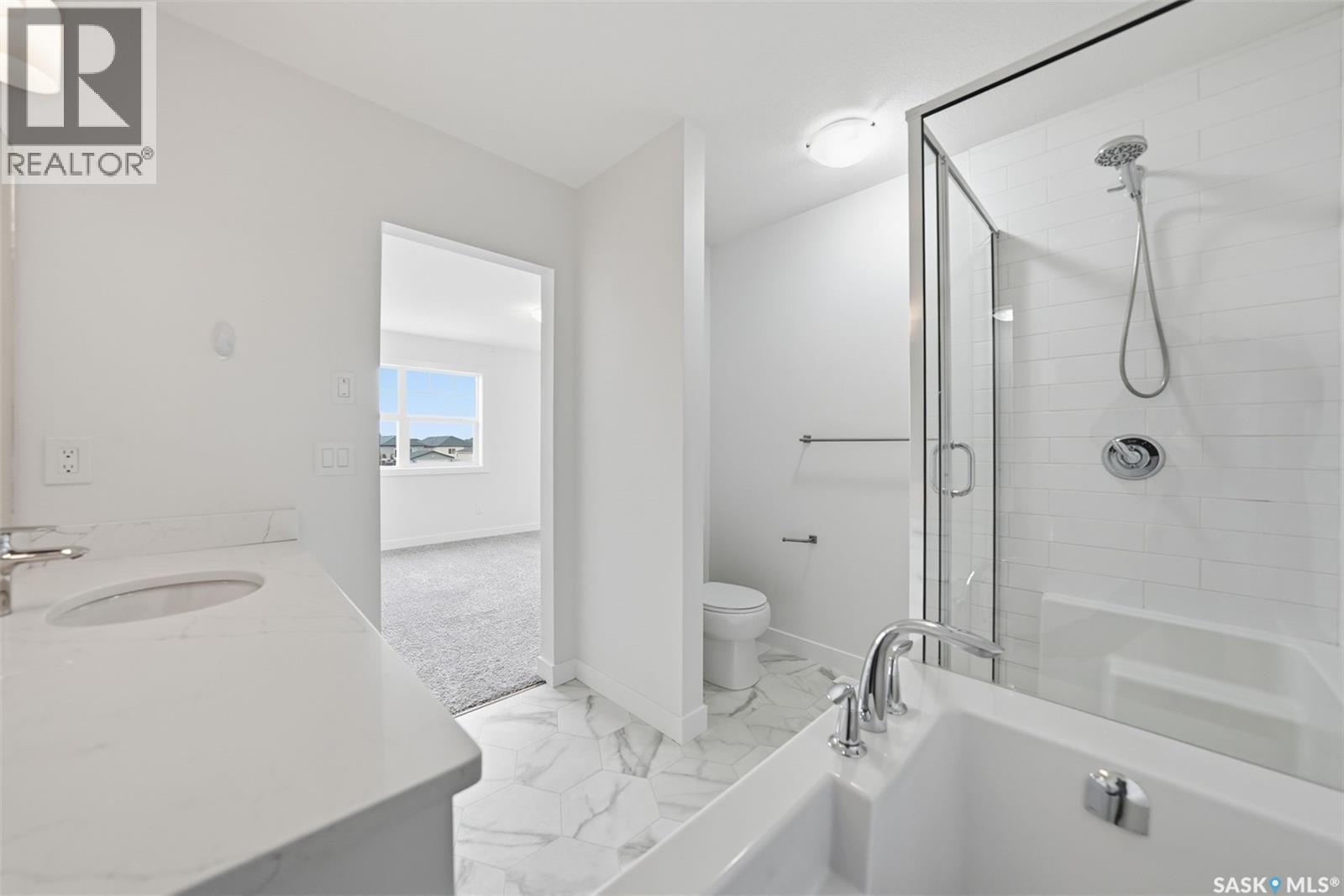 830 Kensington Boulevard, Saskatoon, SK - Indoor Photo Showing Bathroom