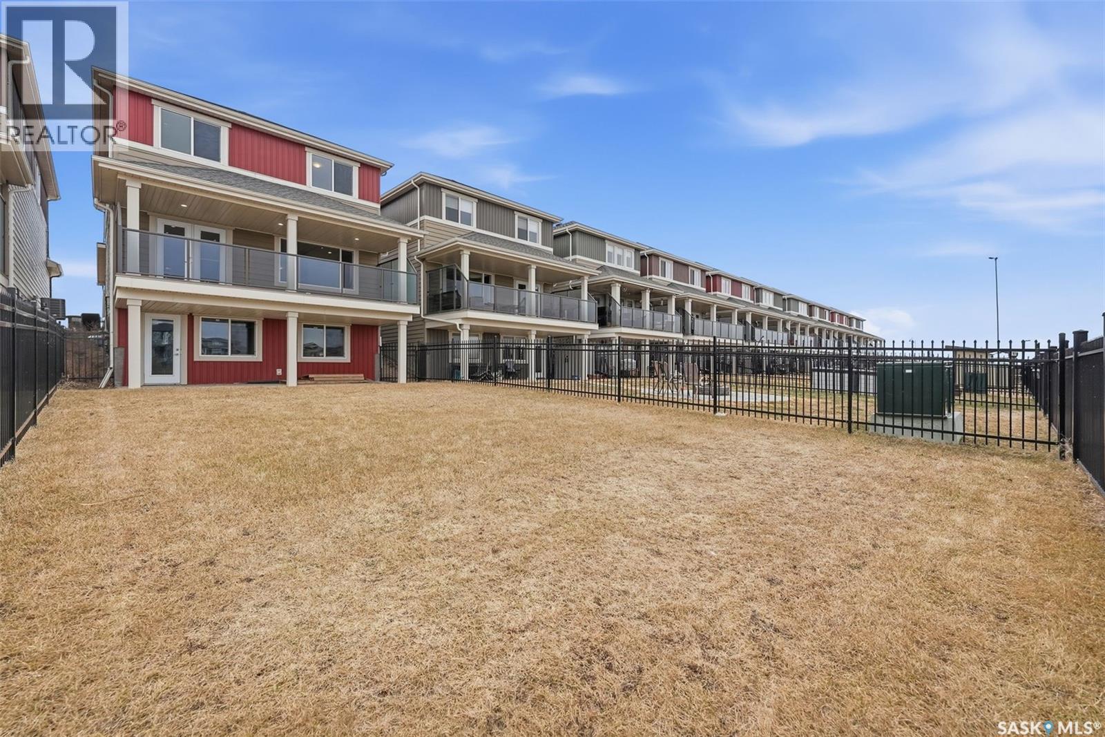 830 Kensington Boulevard, Saskatoon, SK - Outdoor
