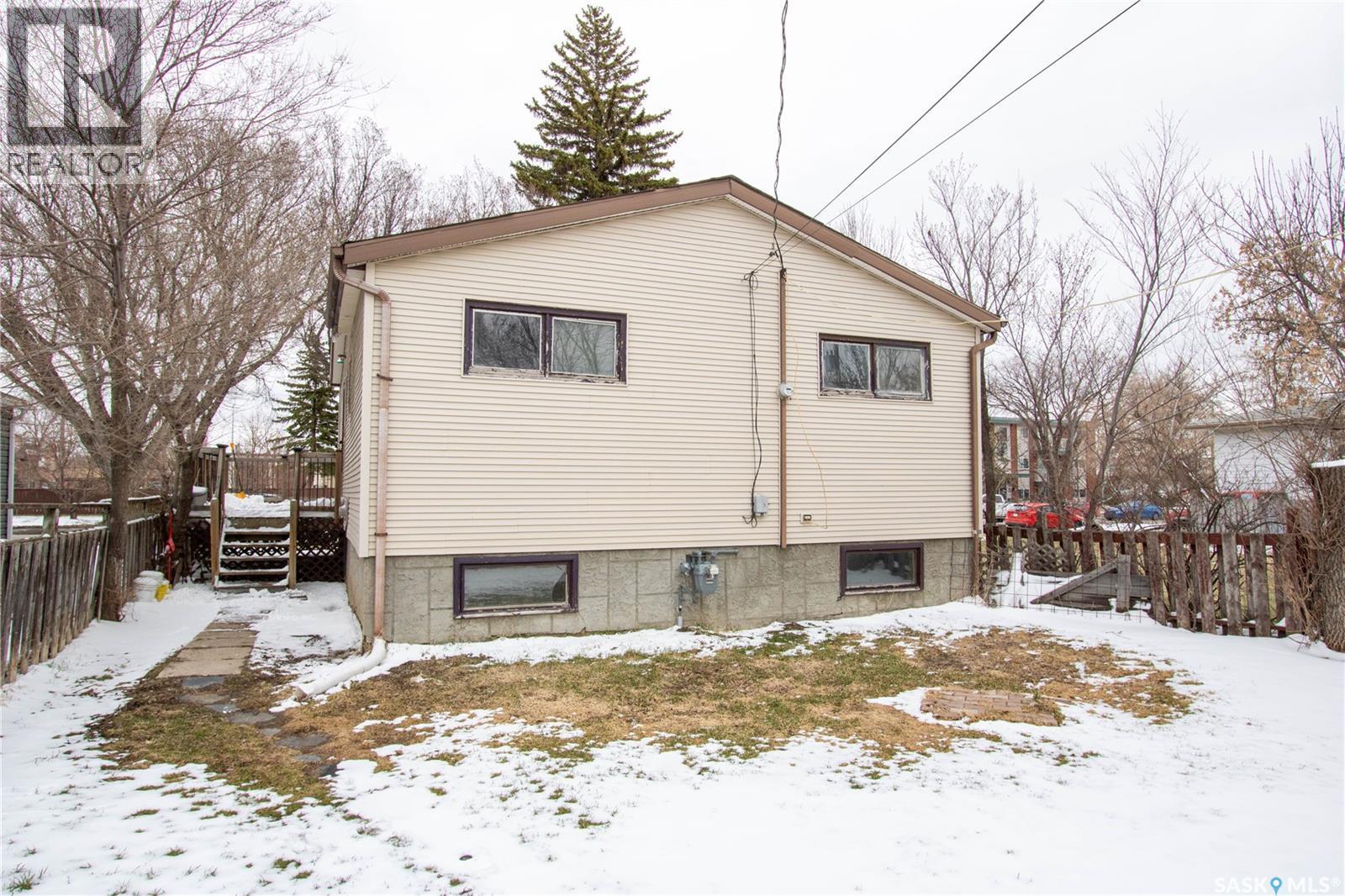 344 Angus Street, Regina, SK - Outdoor