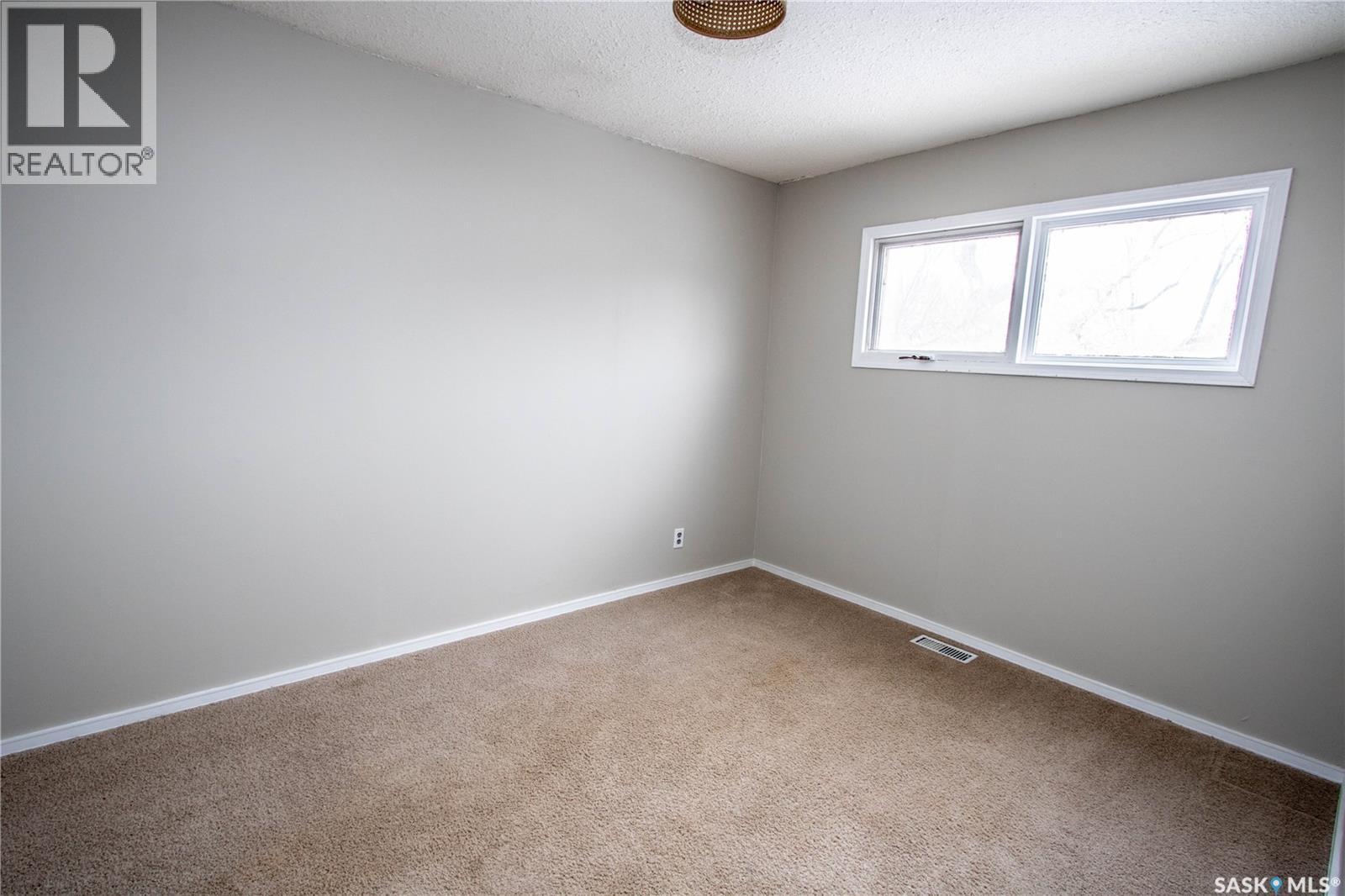 344 Angus Street, Regina, SK - Indoor Photo Showing Other Room