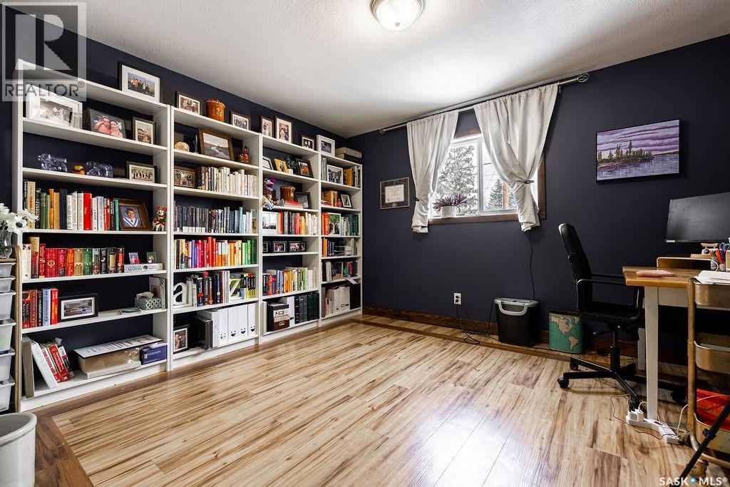612 M Avenue S, Saskatoon, SK - Indoor Photo Showing Office
