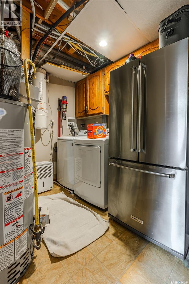 612 M Avenue S, Saskatoon, SK - Indoor Photo Showing Laundry Room