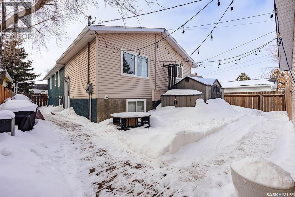 612 M Avenue S, Saskatoon, SK - Outdoor