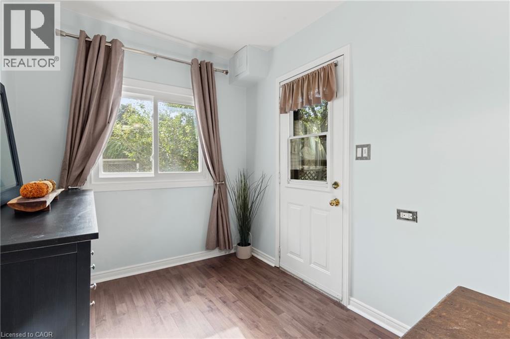 25 Mckinstry Street, Hamilton, ON - Indoor Photo Showing Other Room