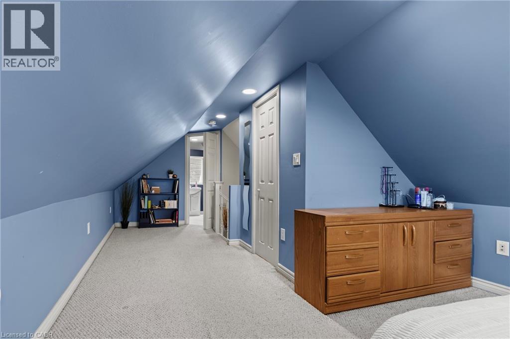 25 Mckinstry Street, Hamilton, ON - Indoor