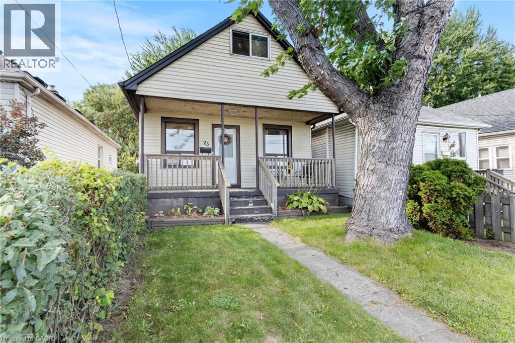 25 Mckinstry Street, Hamilton, ON - Outdoor With Deck Patio Veranda