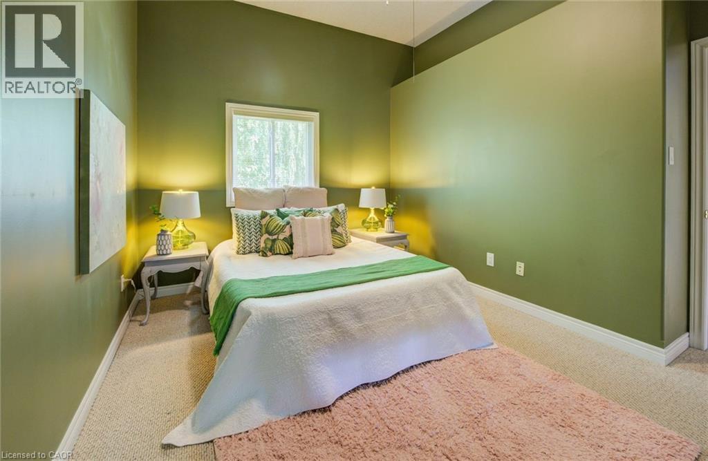 Upper unit - 2 Smetana Drive, Kitchener, ON - Indoor Photo Showing Bedroom