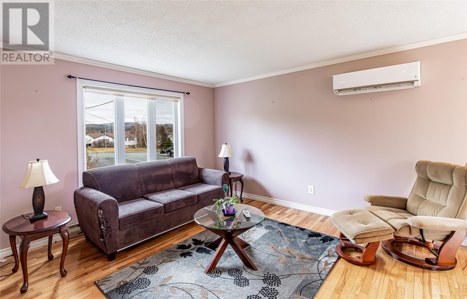 15 Greslet Place, Conception Bay South, NL - Indoor Photo Showing Living Room
