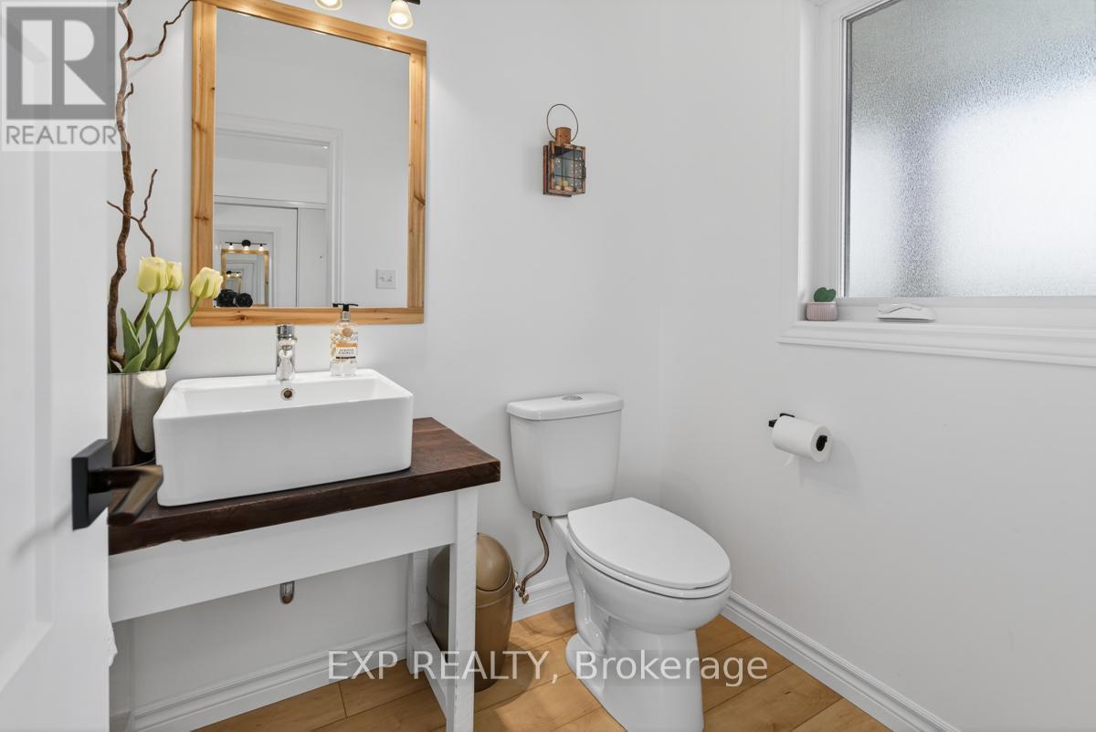 37008 Third Line, Southwold, ON - Indoor Photo Showing Bathroom