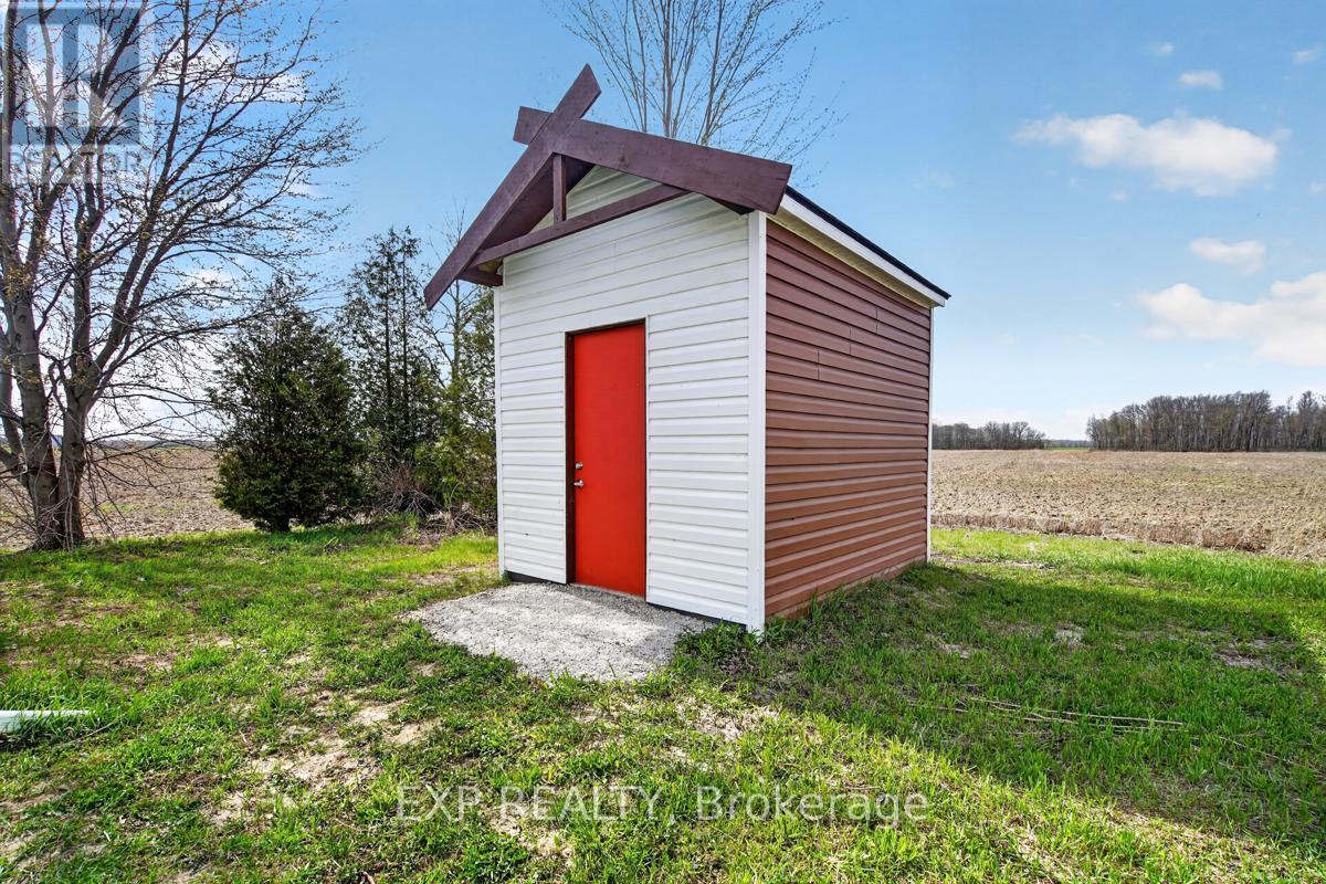 37008 Third Line, Southwold, ON - Outdoor