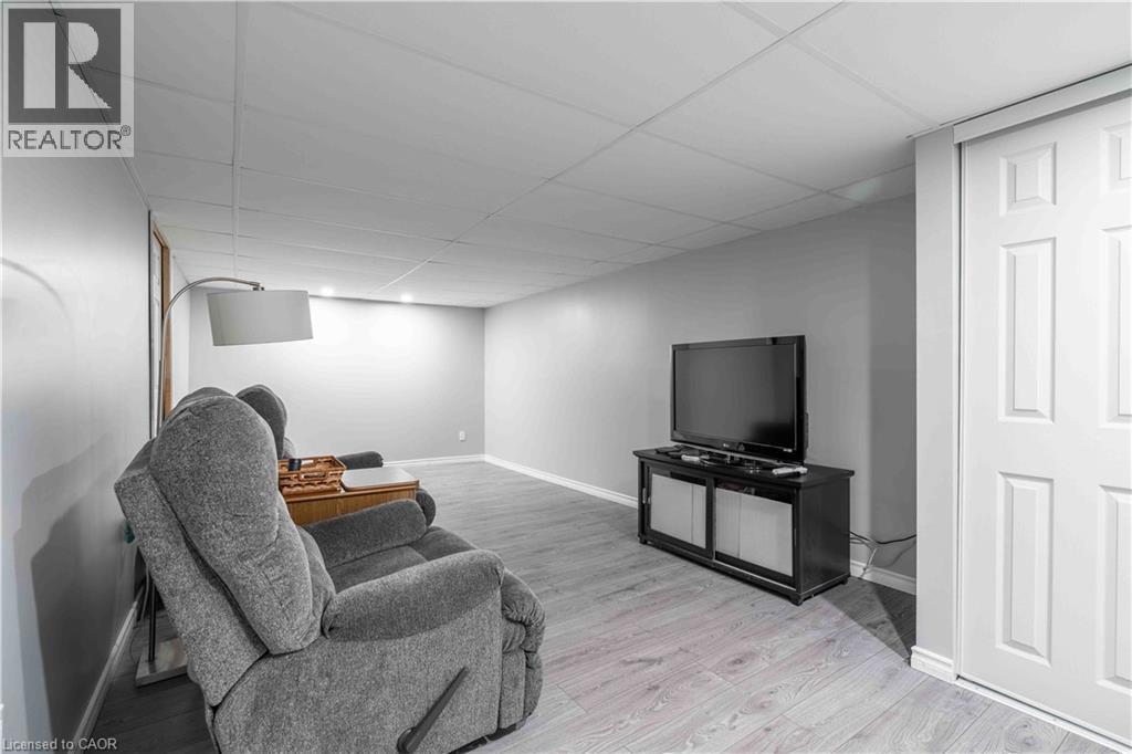 519 Brigadoon Drive, Hamilton, ON - Indoor