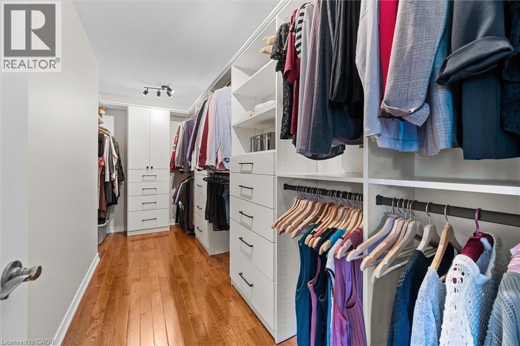 373 Torrance Street, Burlington, ON - Indoor With Storage