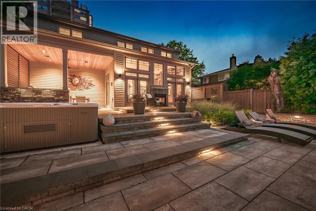 373 Torrance Street, Burlington, ON - Outdoor