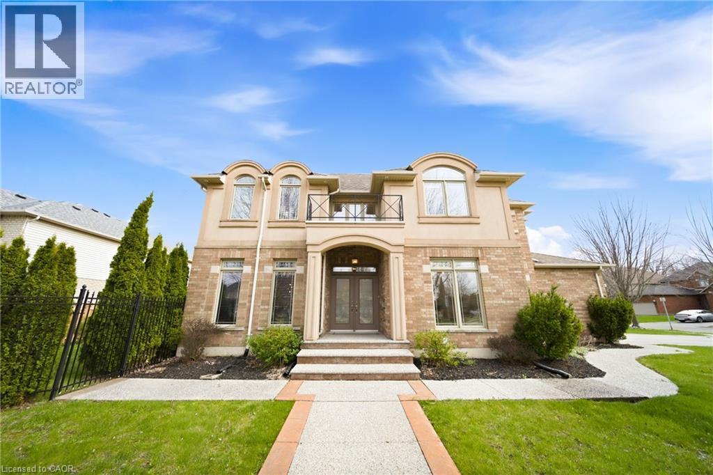189 Cloverleaf Drive, Ancaster, ON - Outdoor With Facade