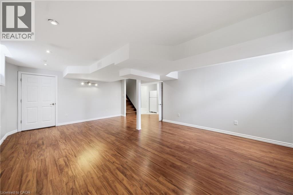 189 Cloverleaf Drive, Ancaster, ON - Indoor Photo Showing Other Room