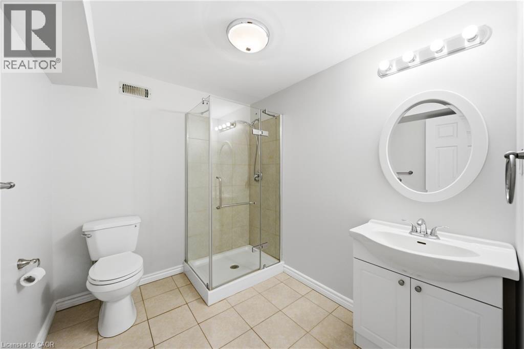 189 Cloverleaf Drive, Ancaster, ON - Indoor Photo Showing Bathroom