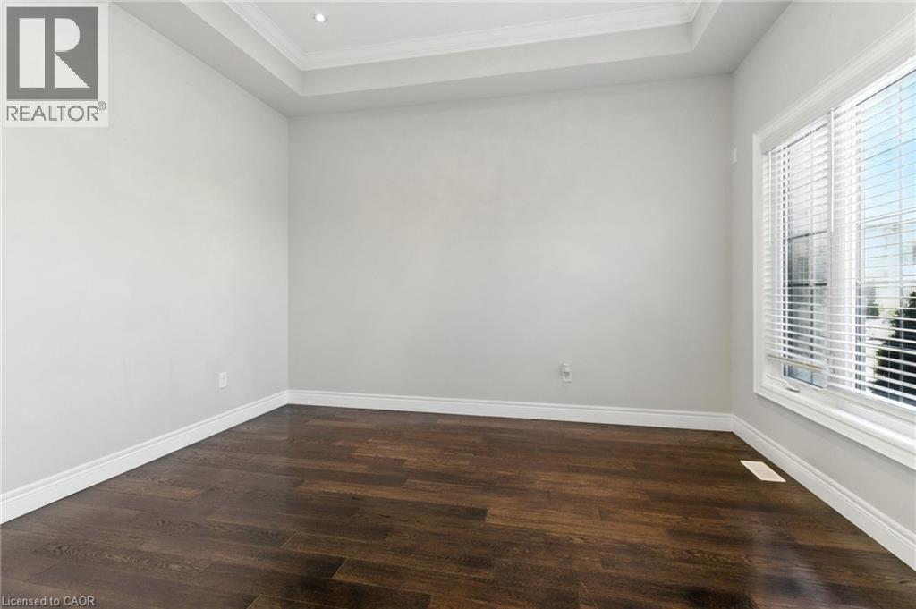 43 Riesling Court, Hamilton, ON - Indoor Photo Showing Other Room