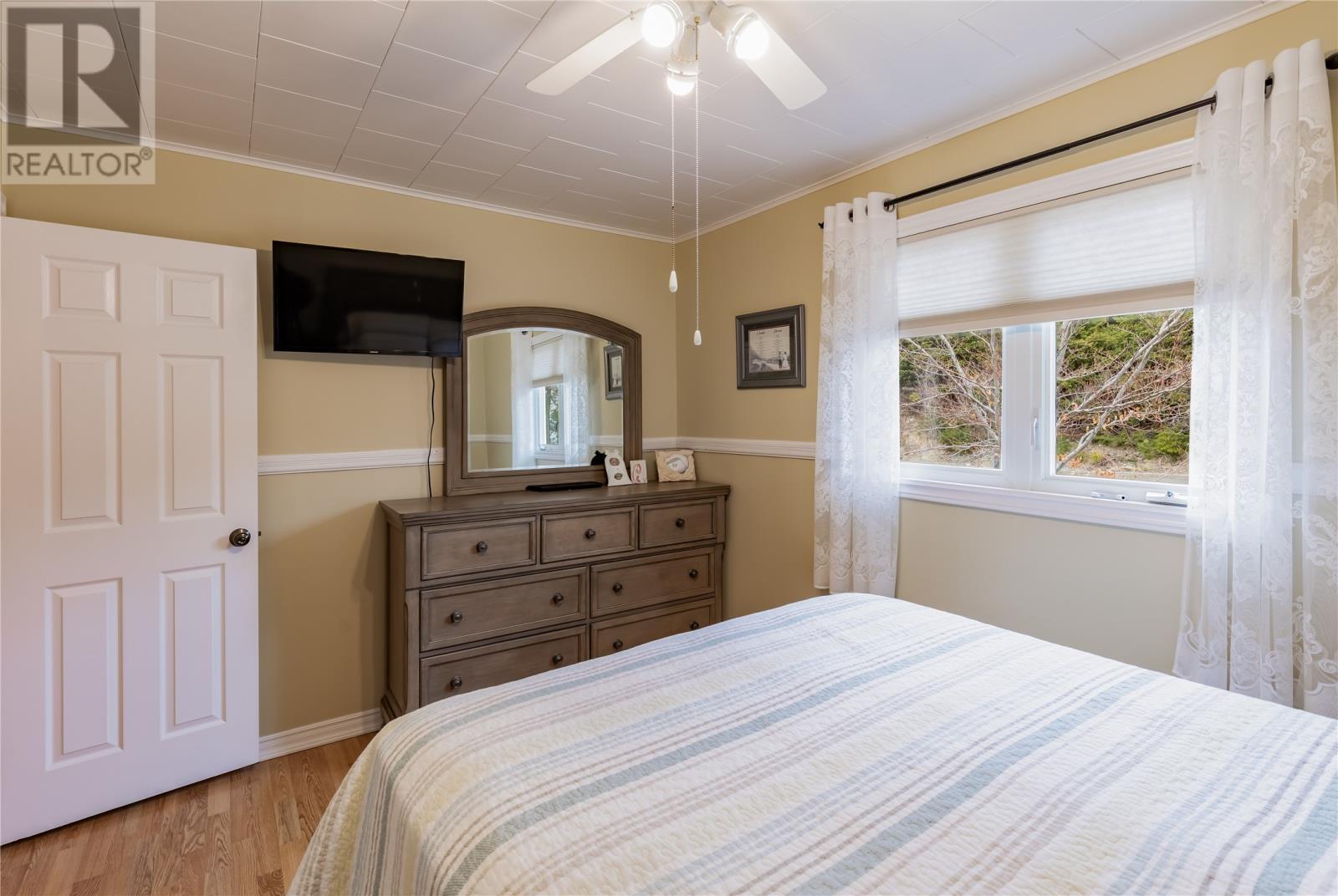 29 Greslet Place, Cbs, NL - Indoor Photo Showing Bedroom