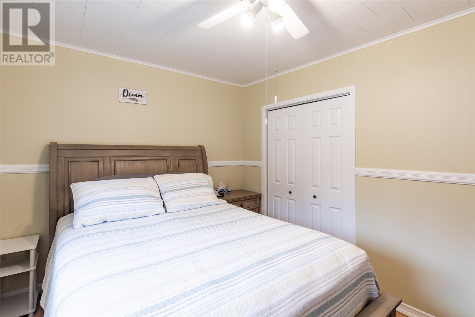 29 Greslet Place, Cbs, NL - Indoor Photo Showing Bedroom