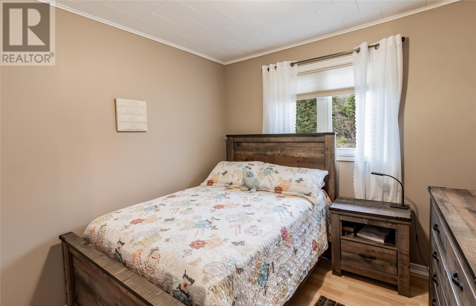 29 Greslet Place, Cbs, NL - Indoor Photo Showing Bedroom