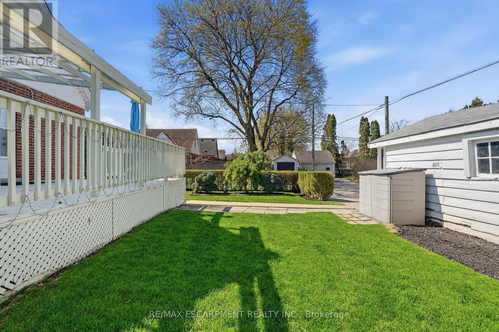 123 Longwood Road N, Hamilton, ON - Outdoor