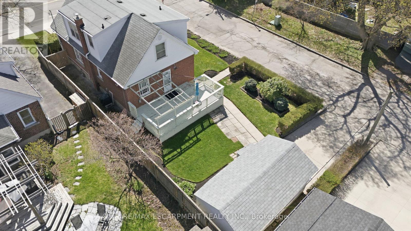 123 Longwood Road N, Hamilton, ON - Outdoor