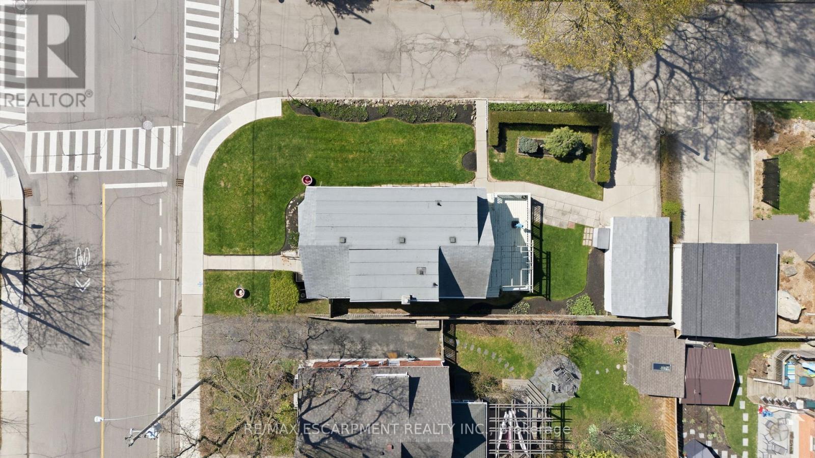 123 Longwood Road N, Hamilton, ON -