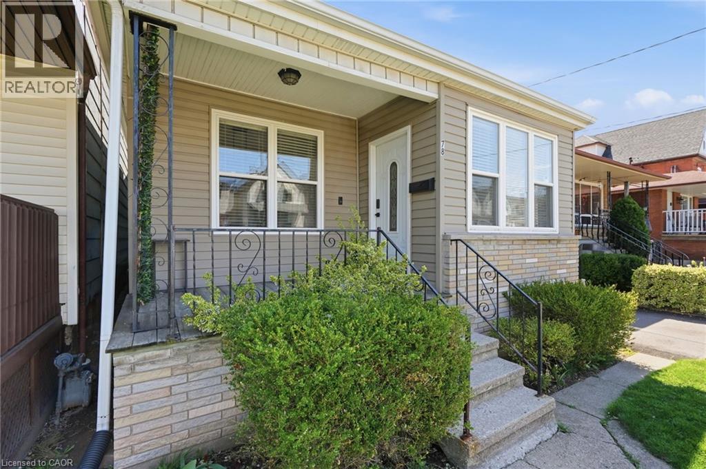 Private front porch - 78 Glendale Avenue N, Hamilton, ON - Outdoor With Deck Patio Veranda