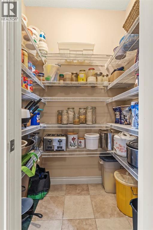 140 Simcoe Close Sw, Calgary, AB