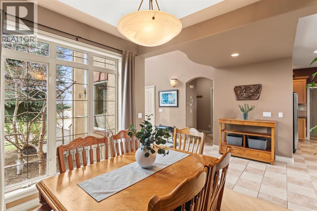 140 Simcoe Close Sw, Calgary, AB