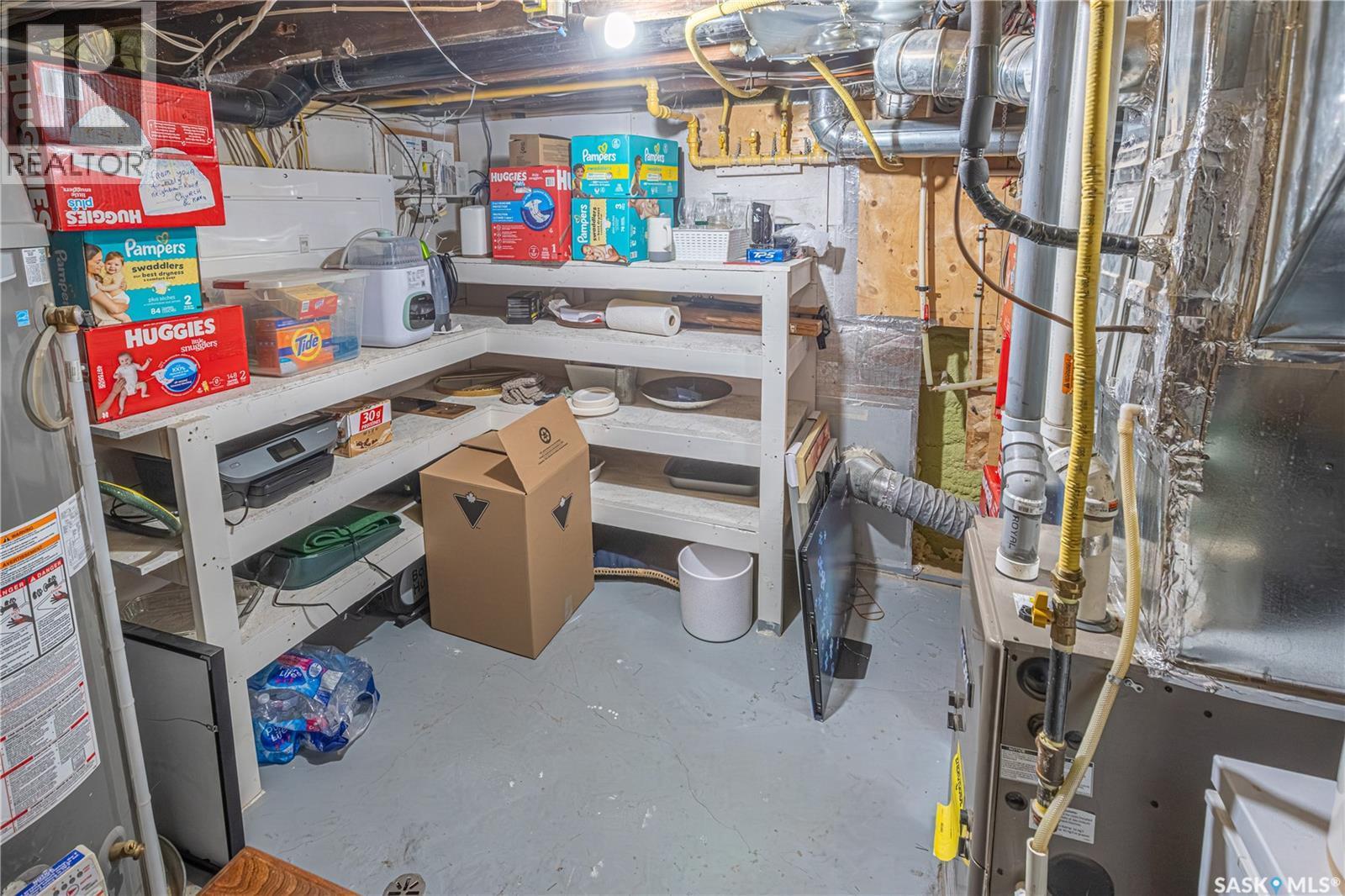 832 Algoma Avenue, Moose Jaw, SK - Indoor Photo Showing Basement
