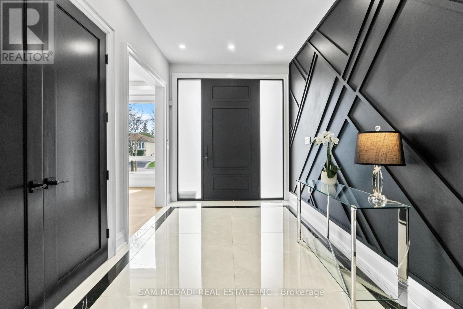 107 Vista Boulevard, Mississauga, ON - Indoor Photo Showing Other Room