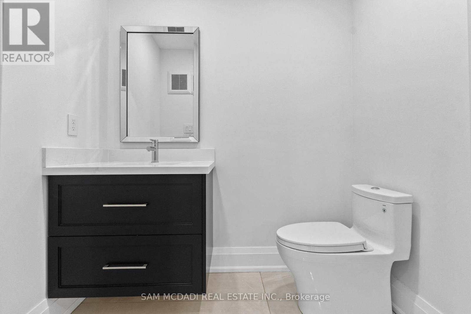 107 Vista Boulevard, Mississauga, ON - Indoor Photo Showing Bathroom