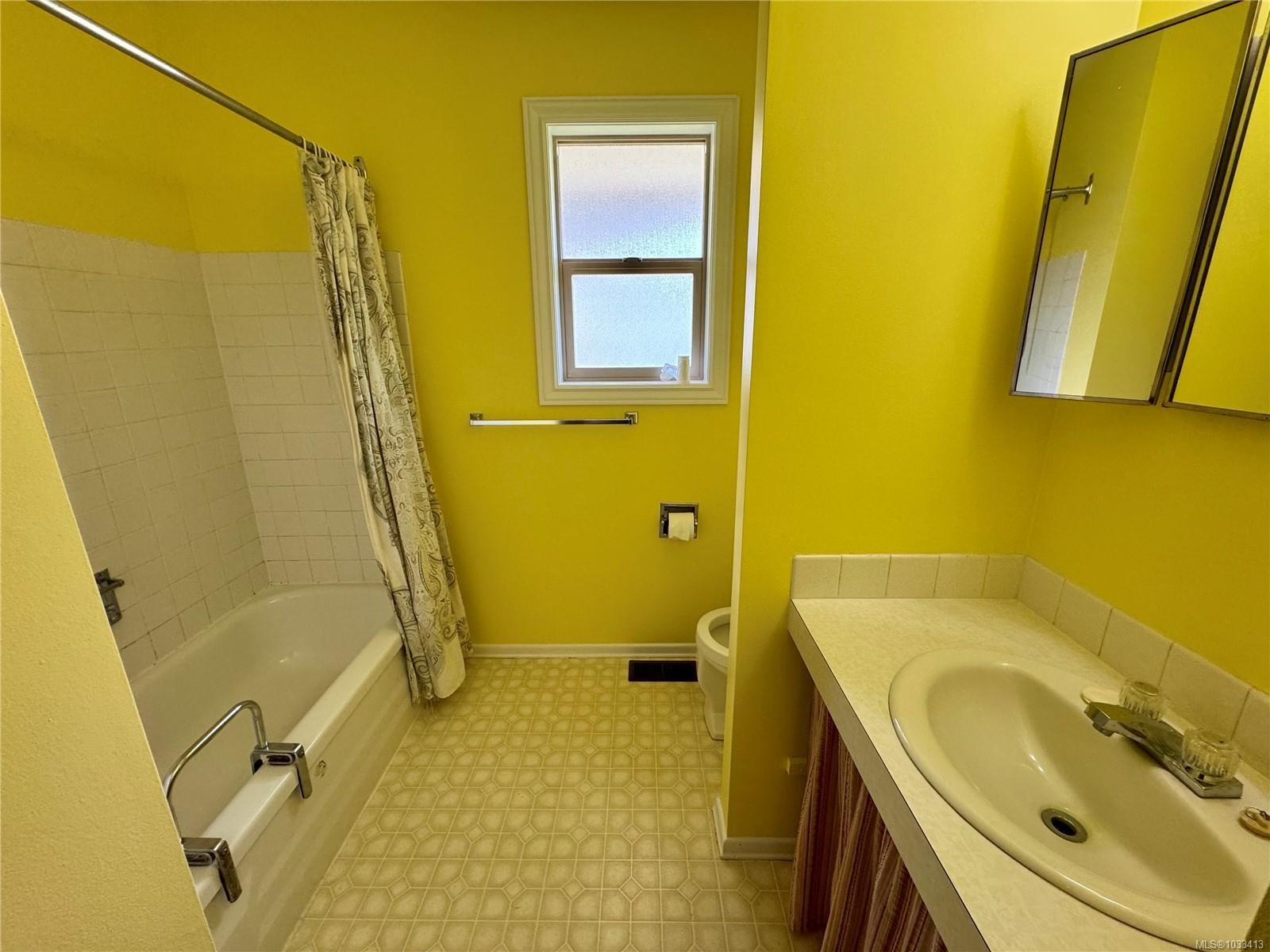 903 Maquinna Ave, Port Alice, BC