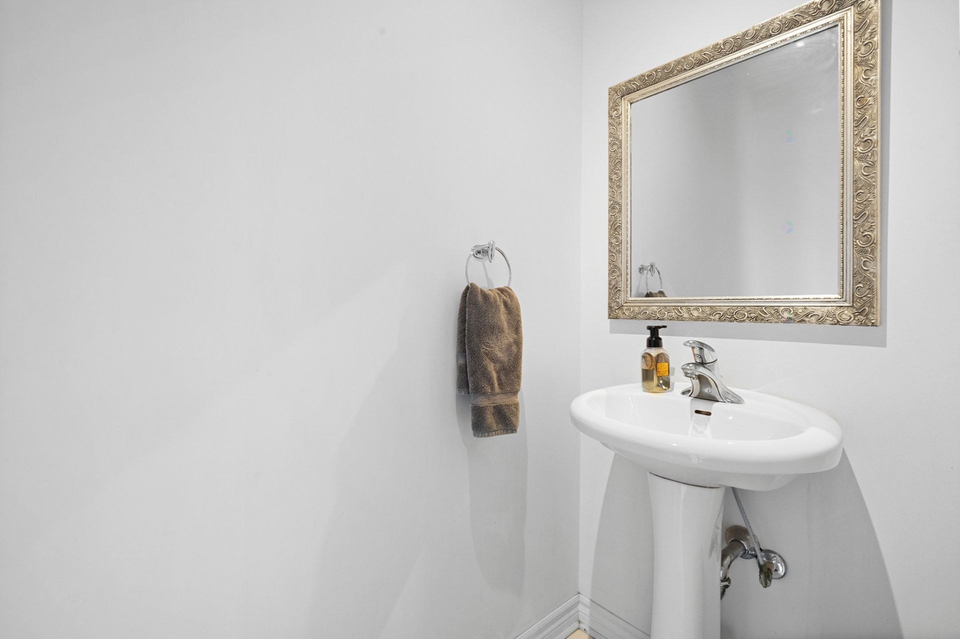 Salle d'eau - 1022 Mtée Masson, Laval (Saint-Vincent-De-Paul), QC - Indoor Photo Showing Bathroom