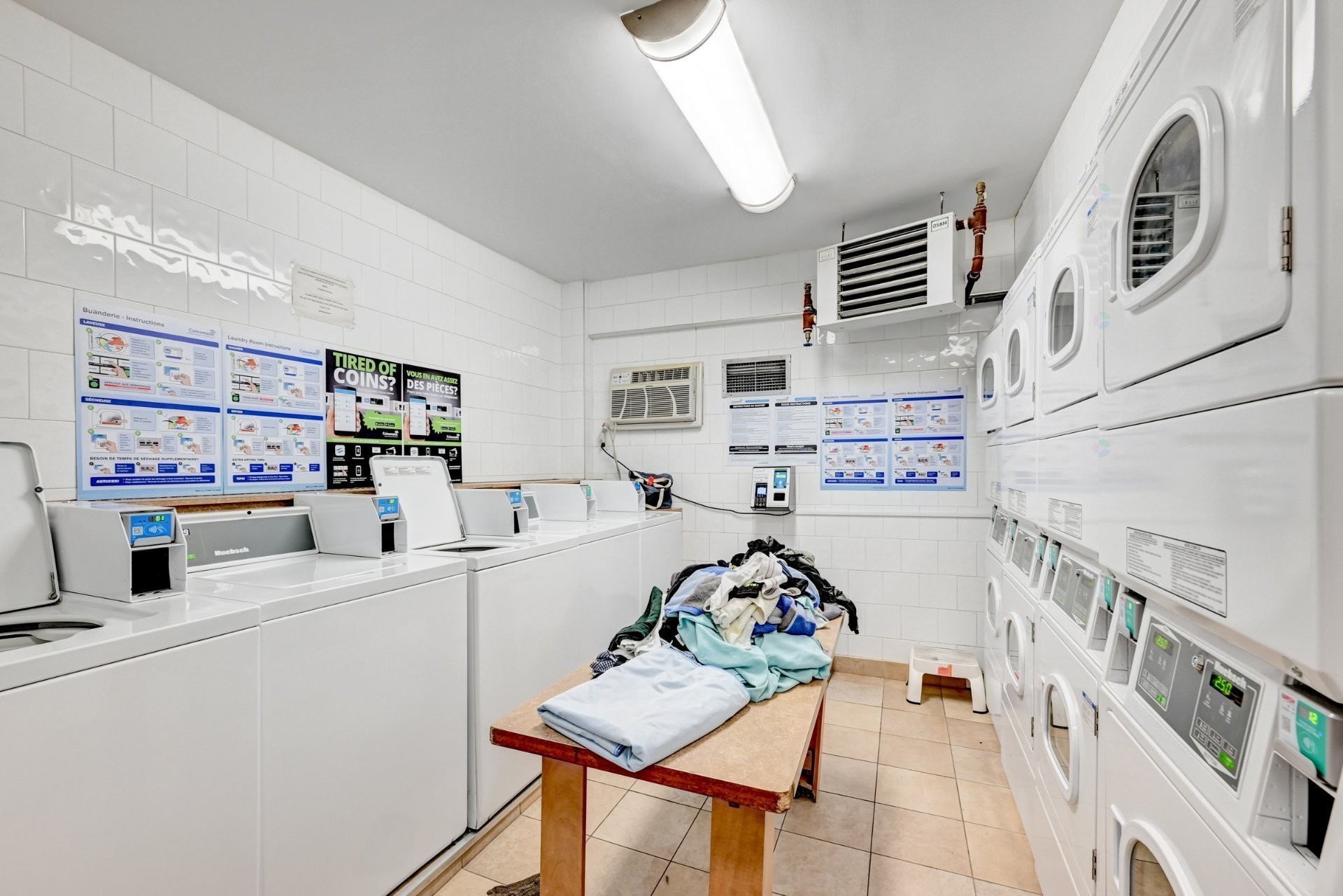 Salle de lavage - 204-5150 Av. Macdonald, Côte-Saint-Luc, QC - Indoor Photo Showing Laundry Room