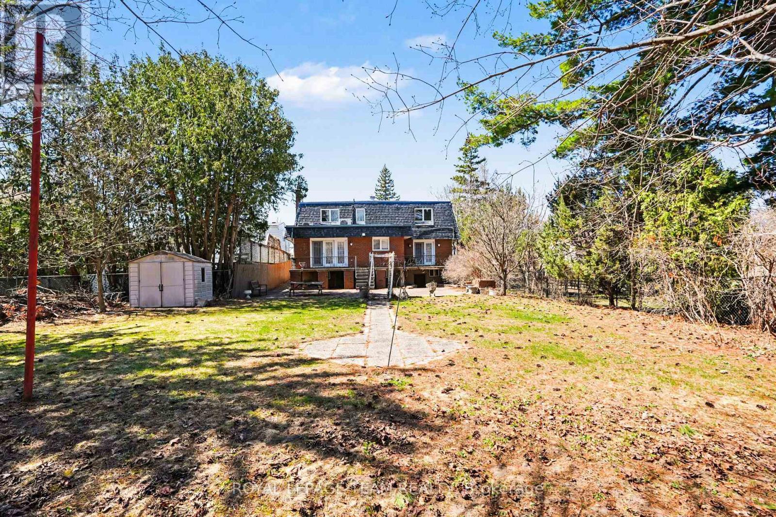 429 Ancaster Avenue E, Ottawa, ON - Outdoor